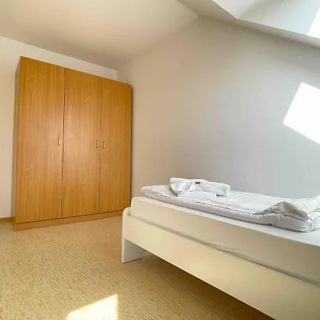 Sta1067 Moderne Monteurwohnung Mit Balkon