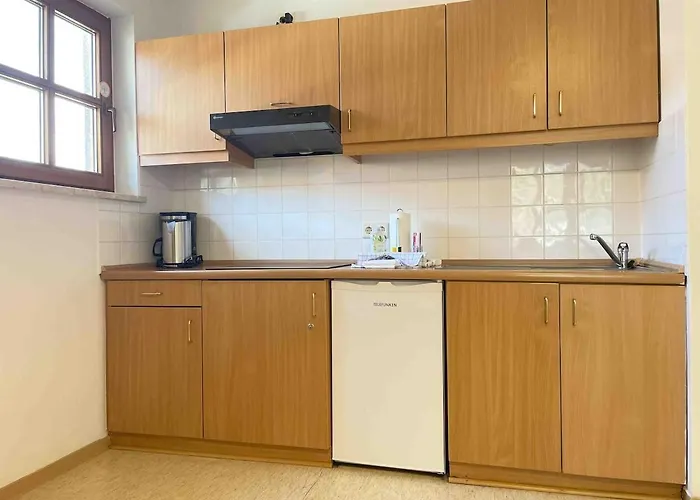 Sta1067 Moderne Monteurwohnung Mit Balkon *